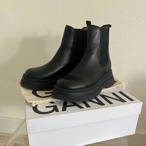 LIKE NEW Ganni Creeper Boots